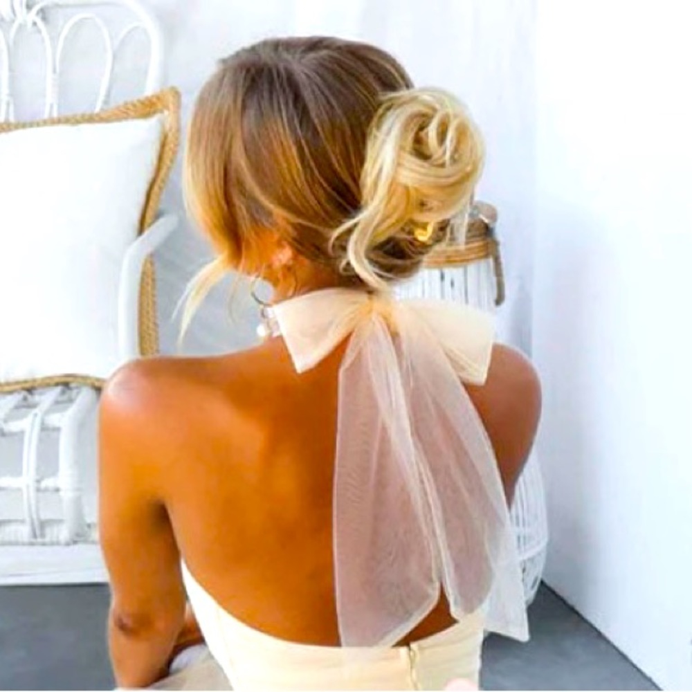 Tulle beige light dress